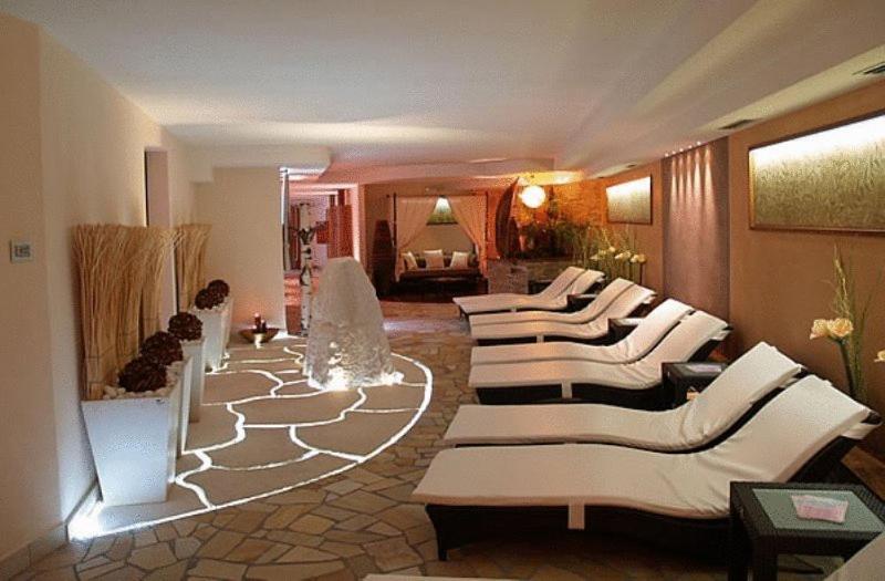 Renè Dolomites Boutique Hotel Pozza di Fassa Esterno foto