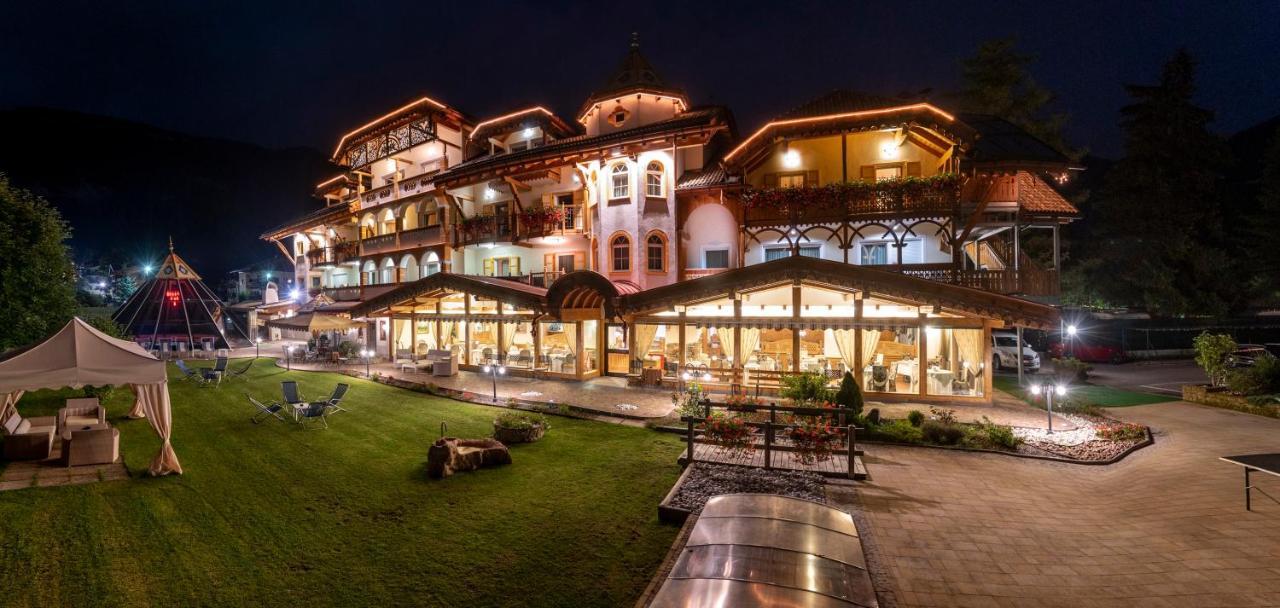 Renè Dolomites Boutique Hotel Pozza di Fassa Esterno foto
