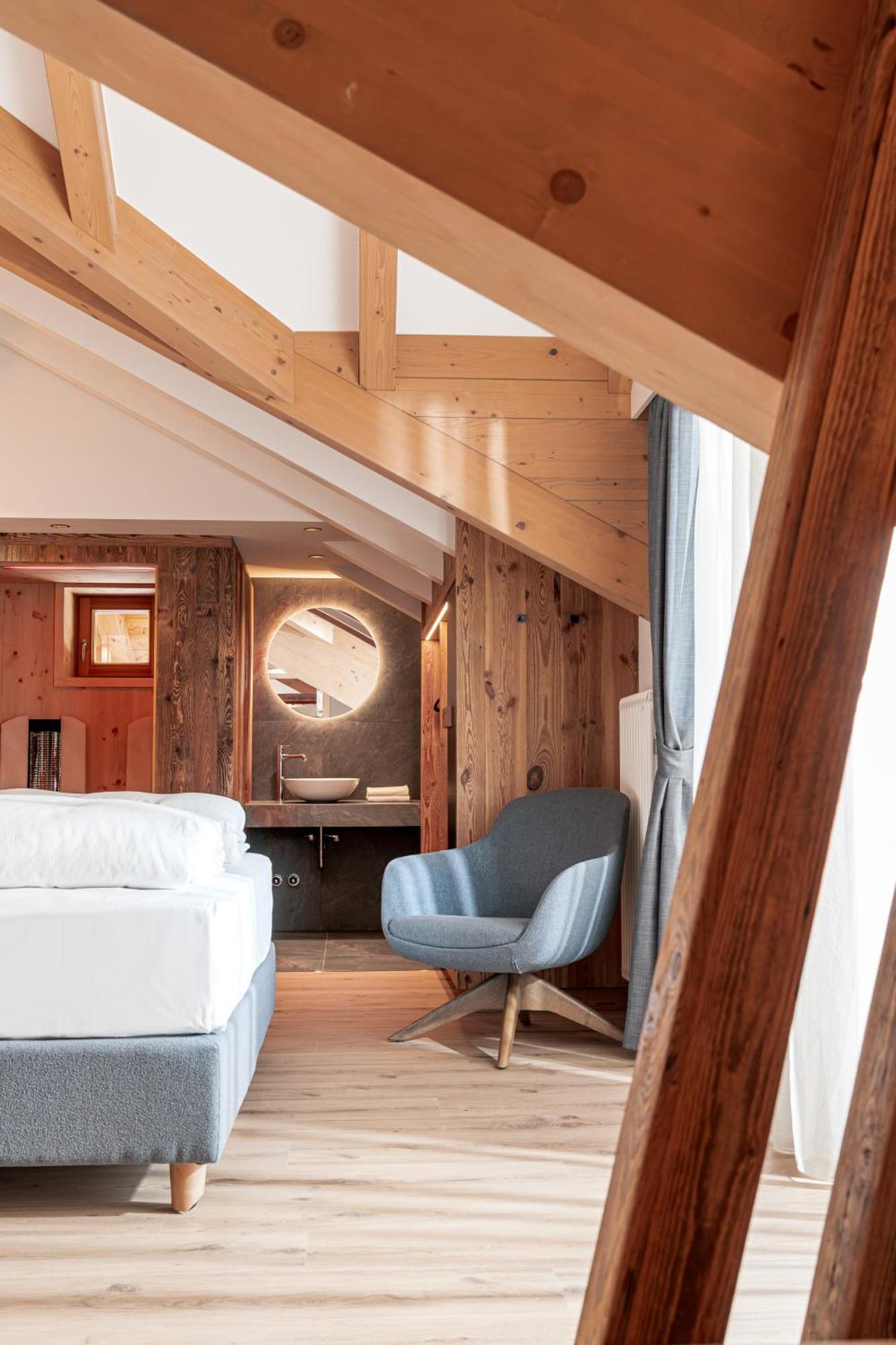 Renè Dolomites Boutique Hotel Pozza di Fassa Esterno foto