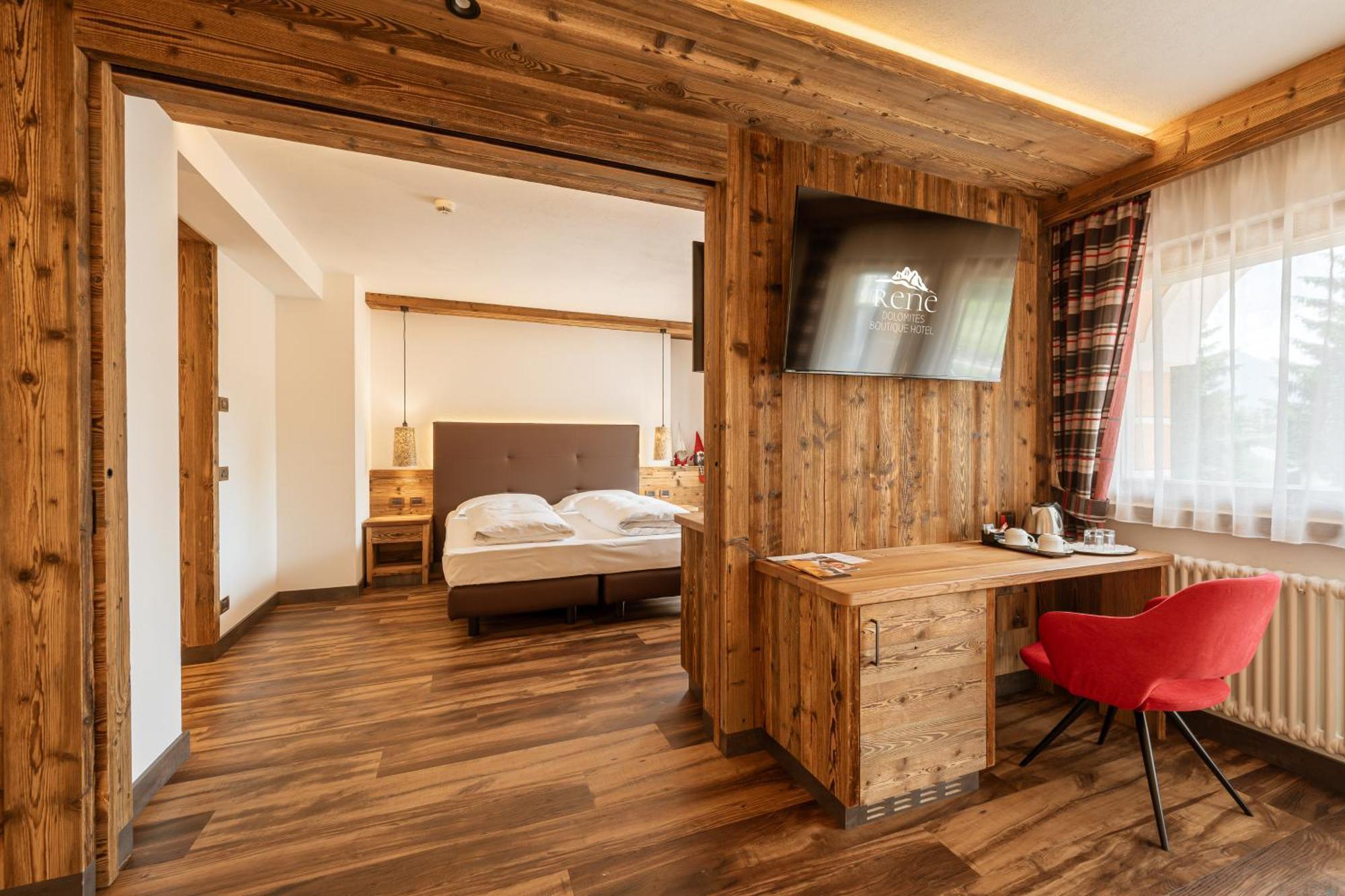 Renè Dolomites Boutique Hotel Pozza di Fassa Esterno foto