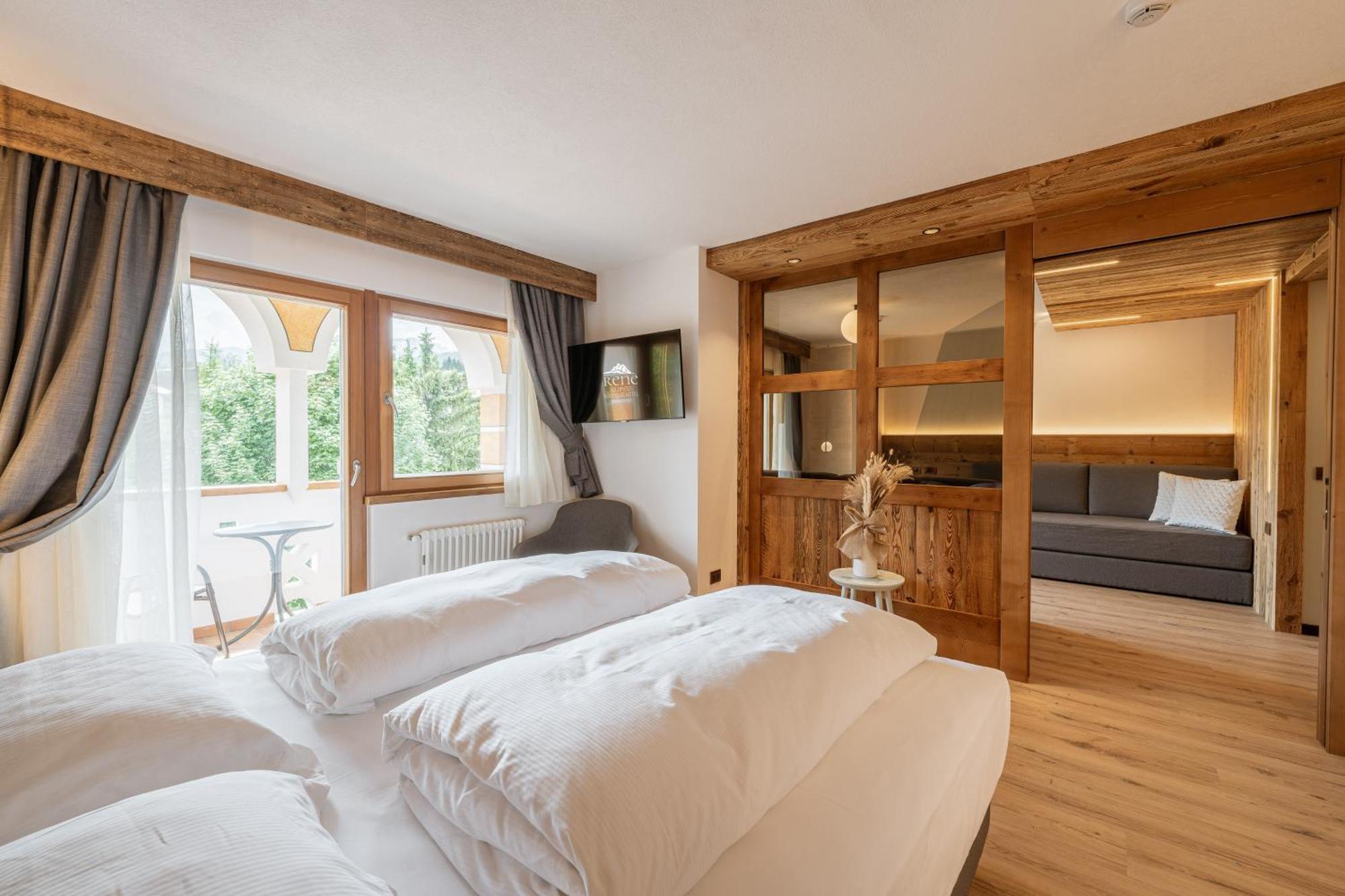 Renè Dolomites Boutique Hotel Pozza di Fassa Esterno foto